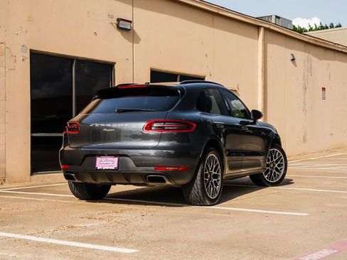 Used 2018 Porsche Macan image 43