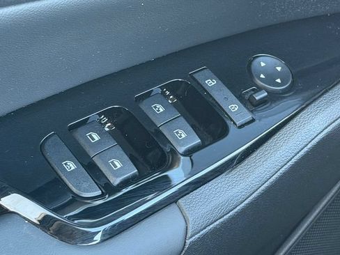 Used 2025 Kia Sportage EX AWD/4WD image 31