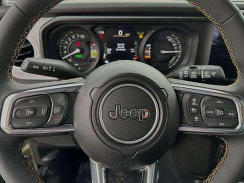 New 2024 Jeep Wrangler Unlimited Sahara image 20