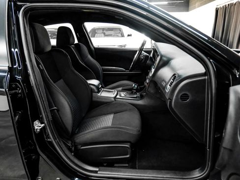 Used 2022 Dodge Charger R/T RWD image 41
