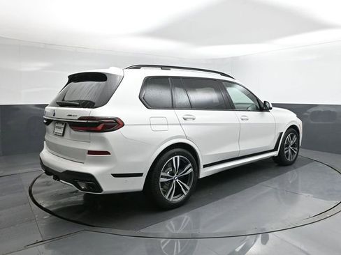 New 2026 BMW X7 xDrive40i w/ M Sport Package image 11