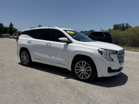 Used 2023 GMC Terrain Denali AWD/4WD image 1