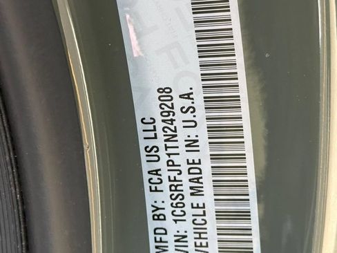 Used 2026 RAM 1500 Laramie AWD/4WD image 21