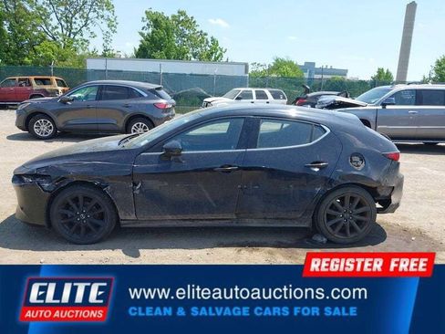 Used 2021 MAZDA MAZDA3 s FWD image 11