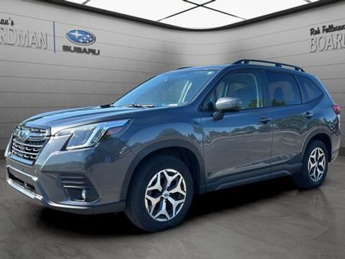 Used 2024 Subaru Forester Premium AWD/4WD image 10