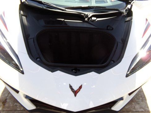 Used 2024 Chevrolet Corvette Stingray Preferred Cpe w/ Z51 Performance Package RWD image 15