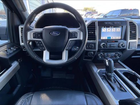 Used 2017 Ford F150 Lariat image 6