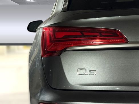 Used 2023 Audi Q5 2.0T Premium Plus w/ Premium Plus Package AWD/4WD image 13