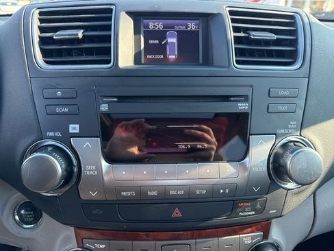 Used 2012 Toyota Highlander Limited image 33