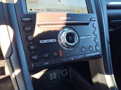 Used 2019 Ford Fusion Energi Titanium image 29