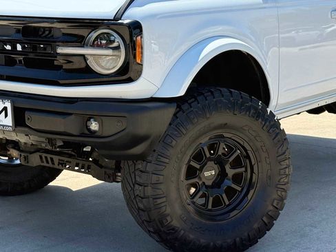 Used 2022 Ford Bronco Outer Banks AWD/4WD image 6