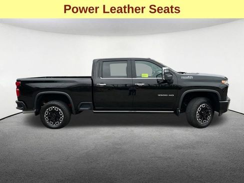 Used 2023 Chevrolet Silverado 3500 High Country w/ Z71 Off-Road Package AWD/4WD image 11