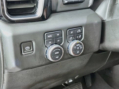 Used 2023 GMC Sierra 1500 Denali Ultimate AWD/4WD image 11