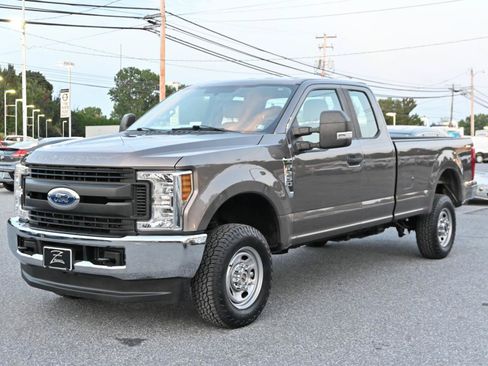 Used 2019 Ford F250 XL w/ XL Value Package AWD/4WD image 2