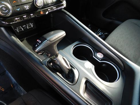 Used 2023 Dodge Durango GT RWD image 25