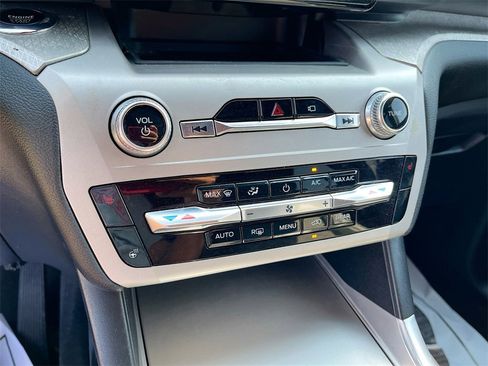 Used 2022 Ford Explorer Timberline image 15