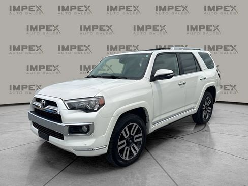 Used 2018 Toyota 4Runner Limited image 1