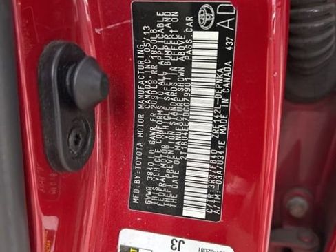 Used 2013 Toyota Corolla LE image 19