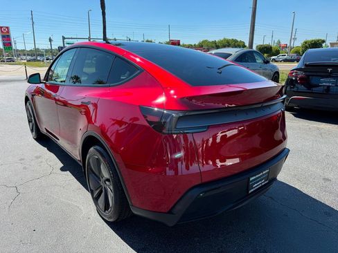 Used 2026 Tesla Model Y Long Range image 7
