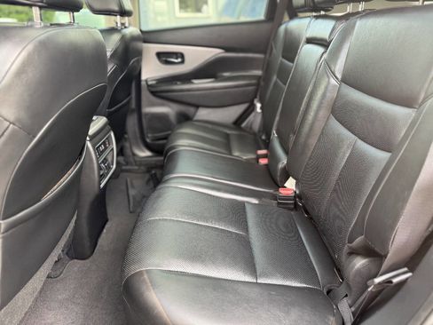 Used 2019 Nissan Murano SL w/ SL Technology Package FWD image 22