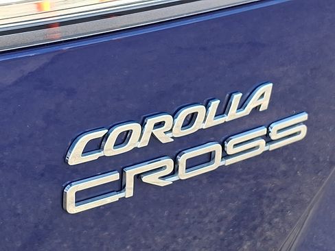 Used 2023 Toyota Corolla Cross LE w/ Moonroof Package AWD/4WD image 32