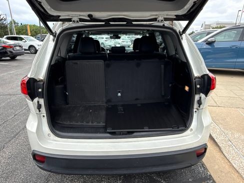Used 2018 Toyota Highlander XLE AWD/4WD image 23