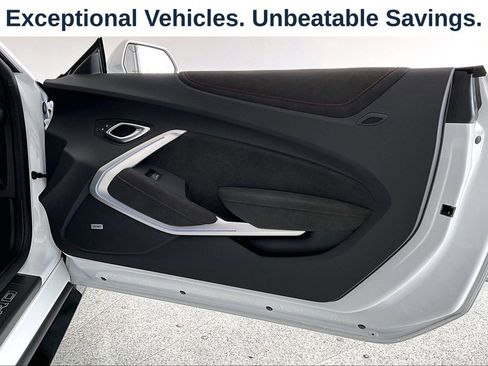 Used 2022 Chevrolet Camaro ZL1 RWD image 23