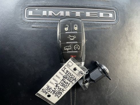 Used 2022 RAM 1500 Limited w/ Body Color Bumper Group image 19