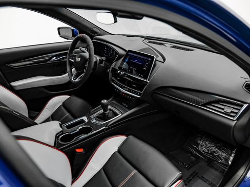 Used 2022 Cadillac CT5 V Blackwing image 45