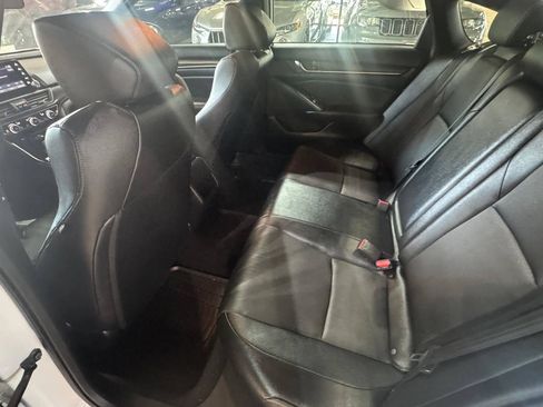 Used 2019 Honda Accord Sport image 14