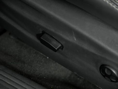 Used 2013 Dodge Challenger R/T Plus RWD image 19