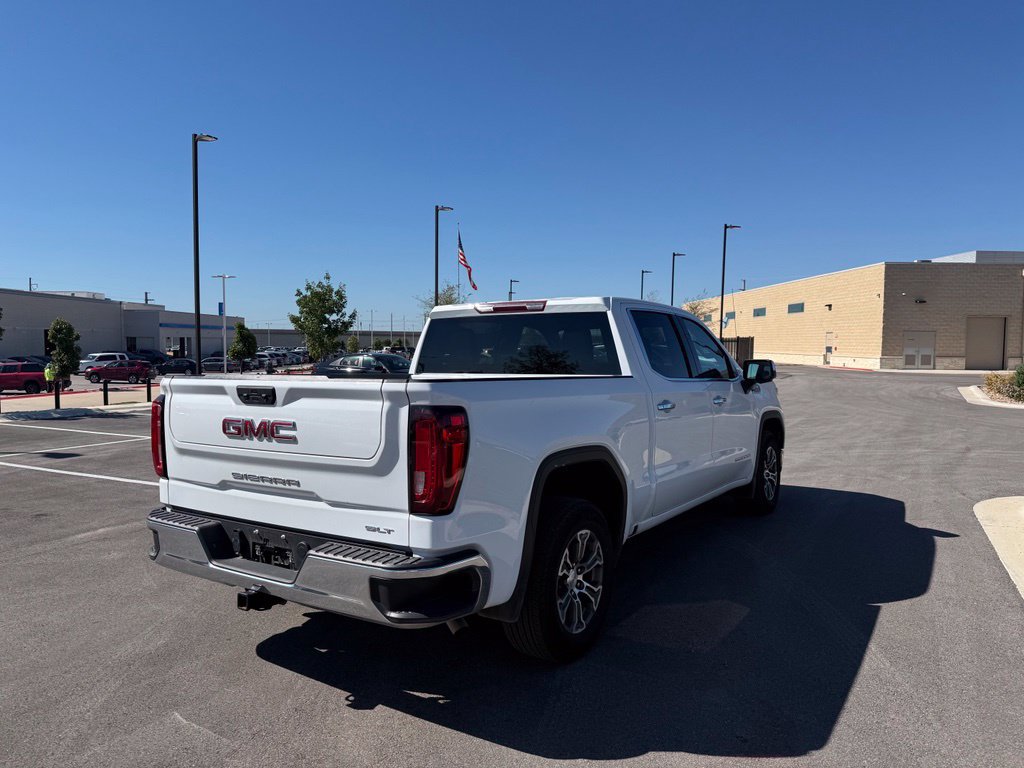 Used 2025 GMC Sierra 1500 SLT RWD image 5