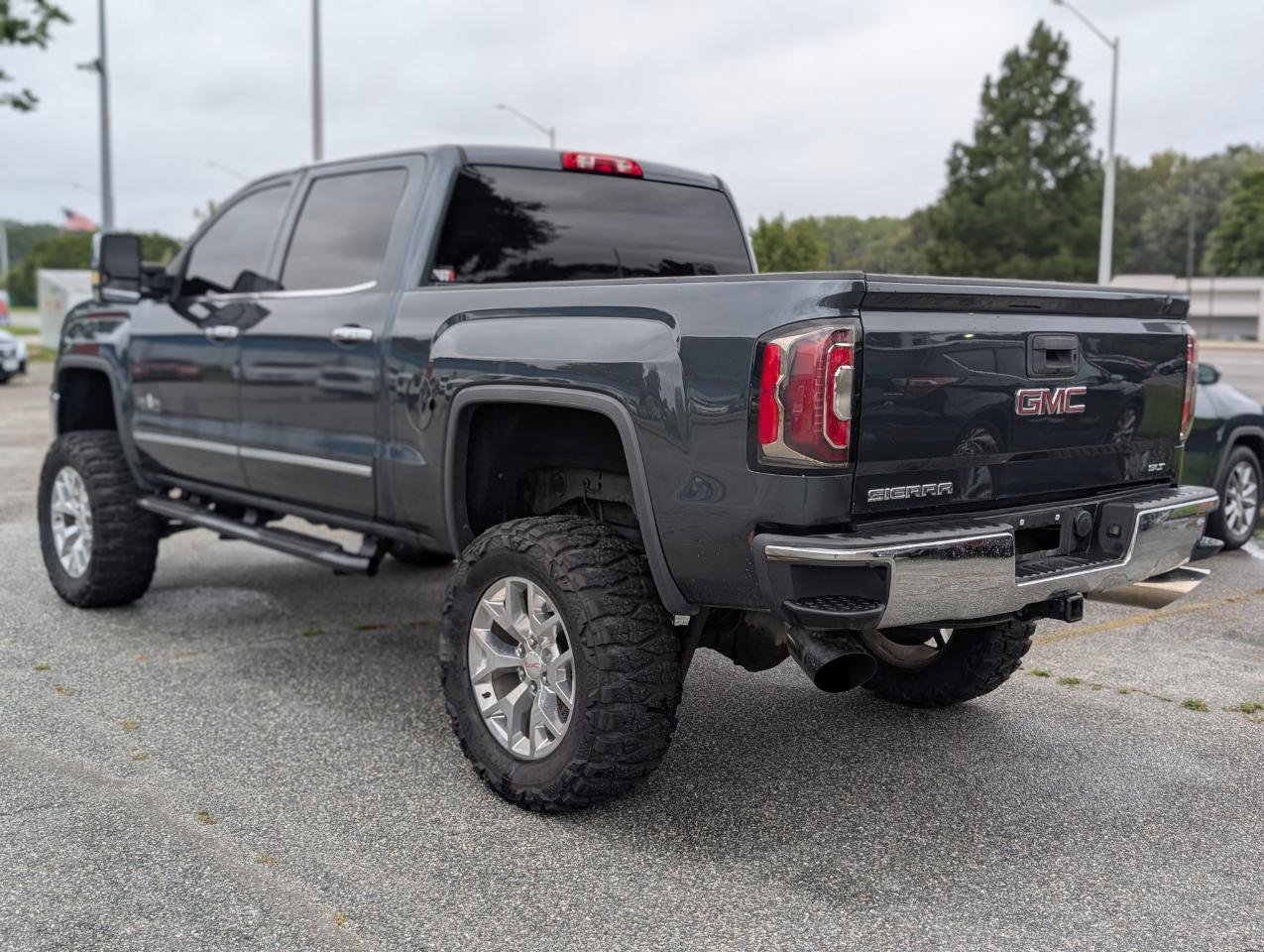 Used 2018 GMC Sierra 1500 SLT w/ Texas SLT Premium Package RWD image 4