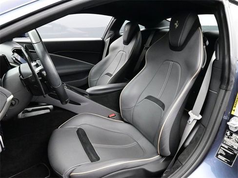Used 2023 Ferrari Roma image 5