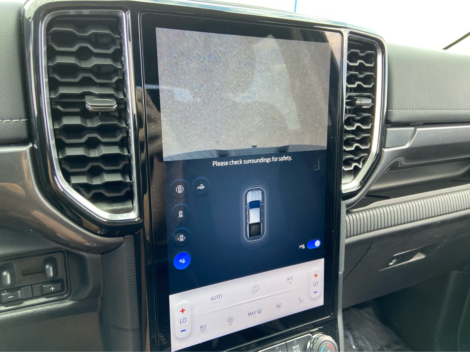 Used 2024 Ford Ranger Lariat w/ FX4 Off-Road Package AWD/4WD image 33
