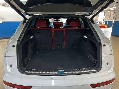 Used 2021 Audi SQ5 Premium Plus w/ Premium Plus Package AWD/4WD image 25