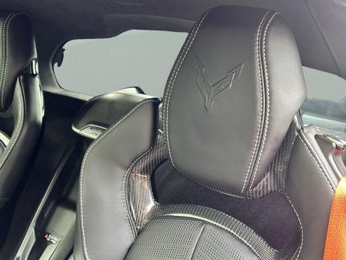 Used 2023 Chevrolet Corvette Z06 w/ Z07 Performance Package RWD image 19