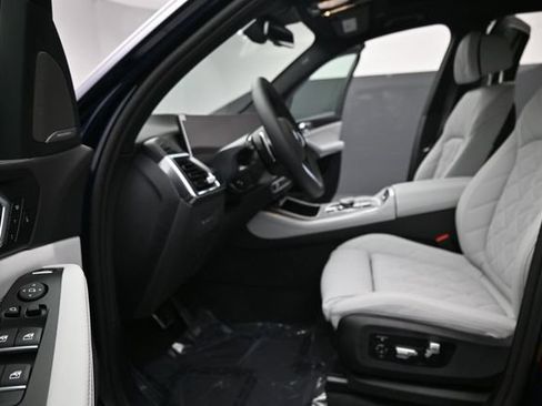 New 2026 BMW X5 xDrive50e w/ M Sport Package AWD/4WD image 17