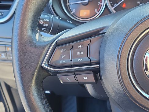 Used 2019 MAZDA CX-9 Touring w/ Touring Premium Package image 16