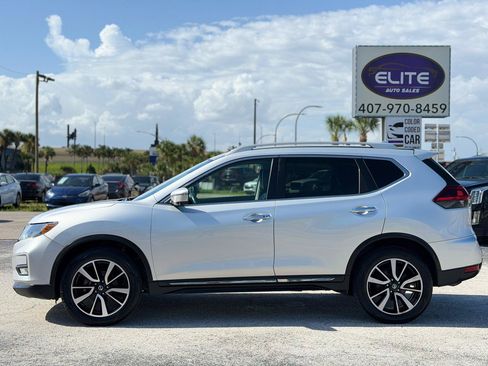 Used 2019 Nissan Rogue SL AWD/4WD image 2