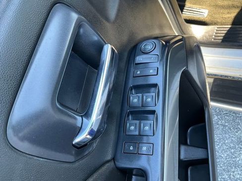 Used 2018 Chevrolet Silverado 2500 LT AWD/4WD image 7
