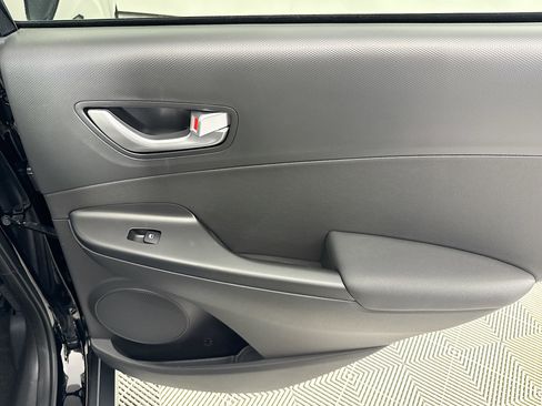 Used 2023 Hyundai Kona Limited image 27