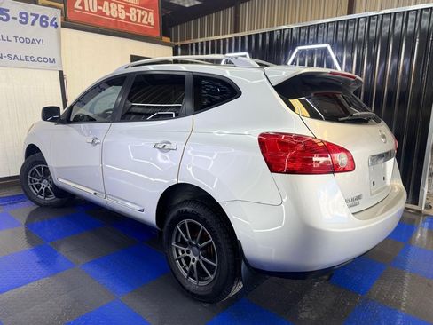Used 2014 Nissan Rogue S w/ Convenience Package AWD/4WD image 22