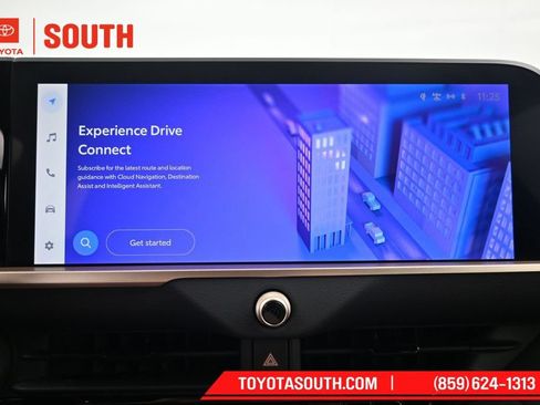 Used 2024 Toyota Crown AWD/4WD image 13