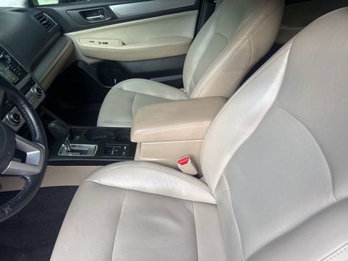 Used 2015 Subaru Outback 2.5i Premium AWD/4WD image 10
