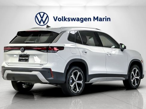 New 2026 Volkswagen Tiguan SE image 5