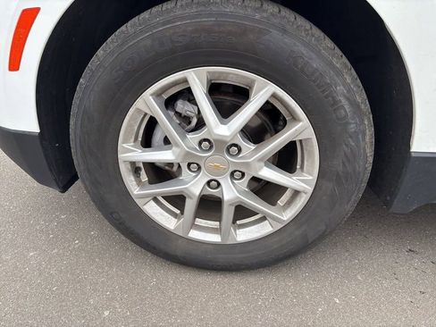 Used 2024 Chevrolet Equinox LT image 11