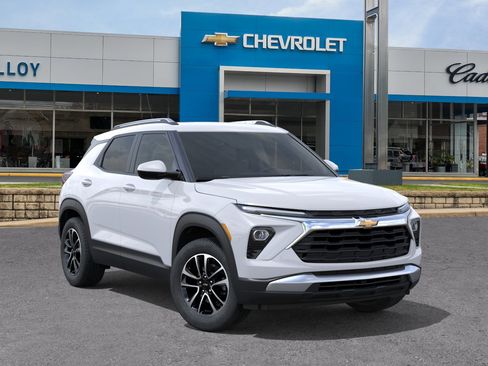 New 2026 Chevrolet TrailBlazer LT w/ LT Cold Weather Package AWD/4WD image 32