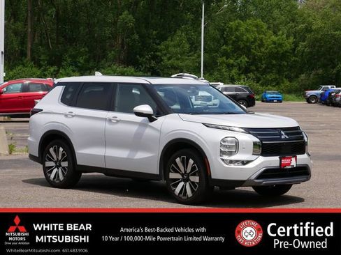 Used 2025 Mitsubishi Outlander SE AWD/4WD image 1