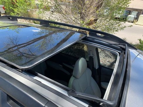 Used 2019 Subaru Ascent Limited AWD/4WD image 12